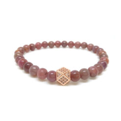 Érzékiséget, szexuális aktivitást, életerőt és energiát biztosító - rubin ásvány karkötő